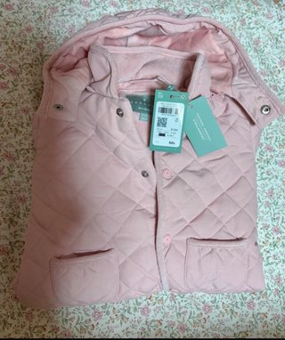 Buzo acolchado rosa 9-12 meses