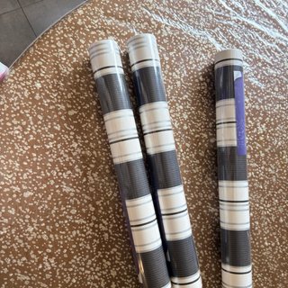 Papel pintado rayas gris y blanco