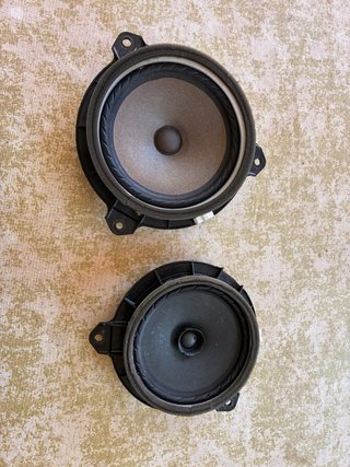 Altavoces Toyota Corolla Verso 2007