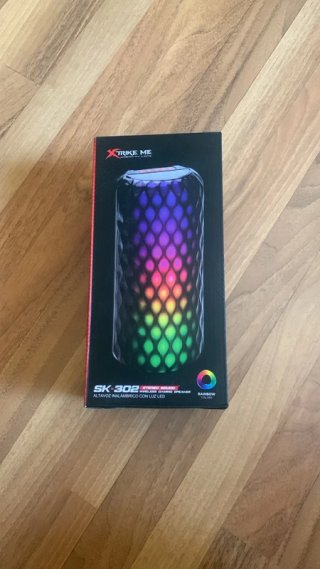 Speaker Bluetooth Xtrike Me SK-302 con LED