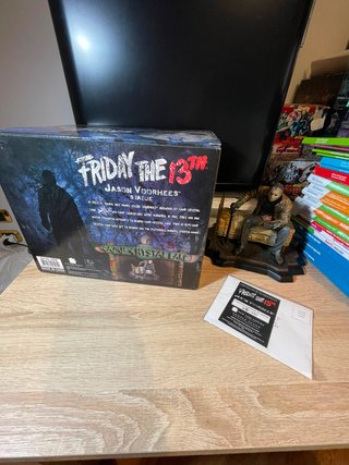 Statua Jason Voorhees Friday The 13th