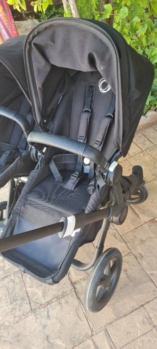 Carro Gemelar Bugaboo Donkey 3  Black Edition