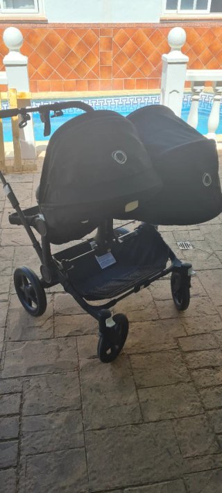 Carro Gemelar Bugaboo Donkey 3  Black Edition
