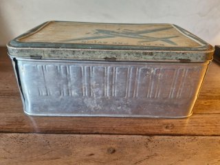 Caja Vintage BY AIR PAR AVION Metal años 60
