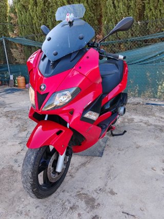 Gilera Nexus 300cc Maxi Scooter
