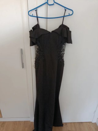 Vestido fiesta negro con encaje