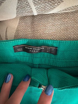 Falda Zara verde cremallera delantera