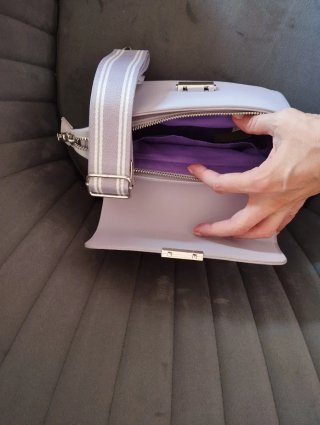 Bolso Misako lila cierre plateado sin estrenar