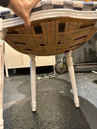 Silla estilo francés restaurada