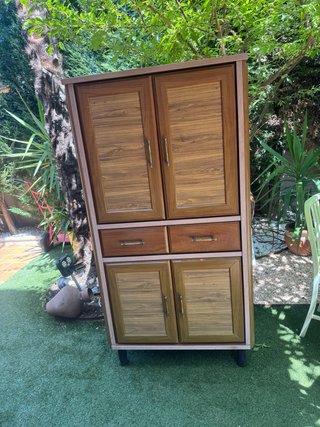 Mueble madera y metal exterior/interior