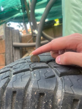 3 Ruedas 255/70/15 y 1 Rueda 265/70/15