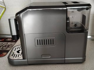 Cafetera Zachvo Superautomática con Sistema de Lec