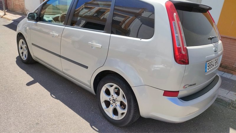 Ford C-MAX 2009 - foto 1