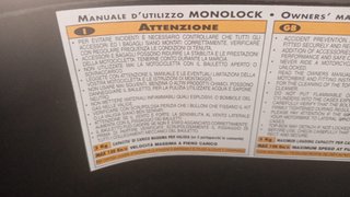 Baúl Givi para moto con soporte