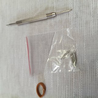 Correa de cuero QUARKZMAN marrón y dorada 10MM