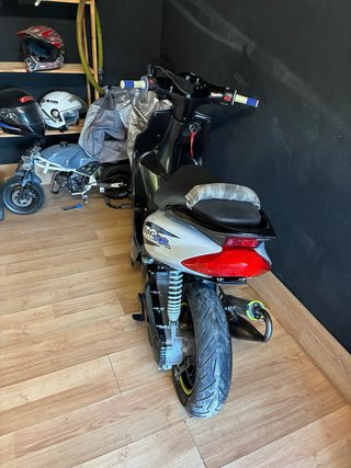 Yamaha Jog R Scooter