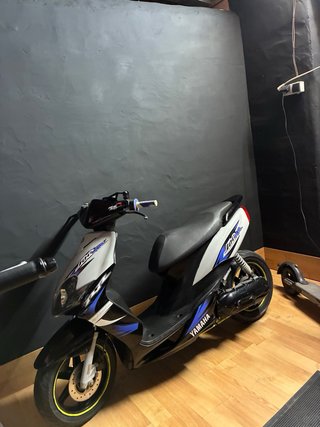 Yamaha Jog R Scooter
