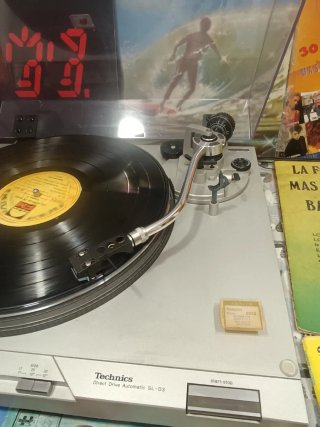 Tocadiscos japonés Technics
