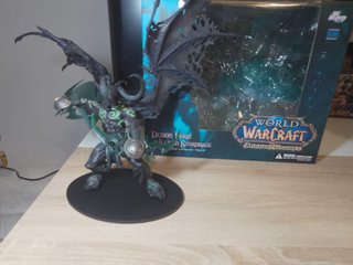 Action Figure Illidan Stormrage Forma Demoniaca