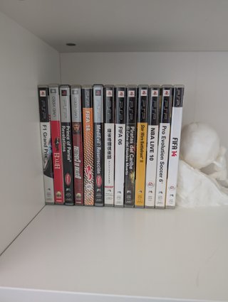 x13 Juegos y Películas de PSP