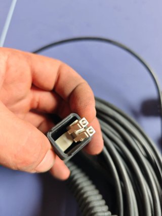 Cable de Fibra Óptica Negro