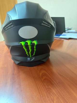 Casco de moto negro