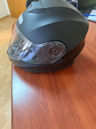 Casco de moto negro