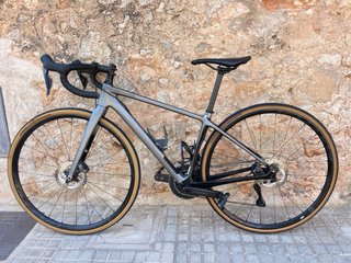 Bicicleta CANNONDALE SYNAPSE 1 RLE Di2 12 CARBONO