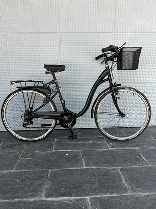 Bicicleta cesta Paseos Negra revisada Talla S