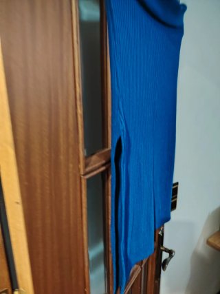 Falda azul de canalé