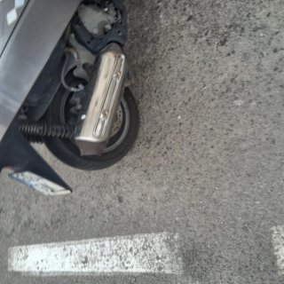 Honda Maxi Scooter Negra y Plateada