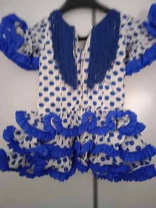 Traje Sevillana Flamenca, abalorios y zapatos
