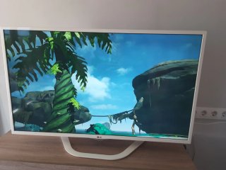 Televisor LG Blanco. Recoger Leganes
