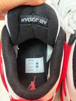 Tênis Jordan 4 Retro Branco Vermelho
