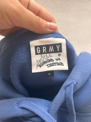 Sudadera GRMY azul con capucha.