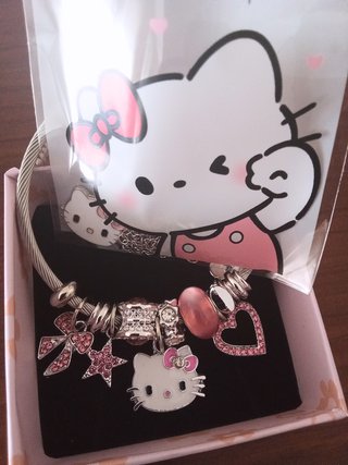 Pulsera Ajustable y Colgante Hello Kitty