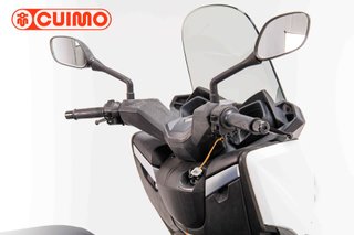 YAMAHA XMAX 125