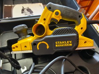 Cepillo Eléctrico Stanley Fatmax 750W