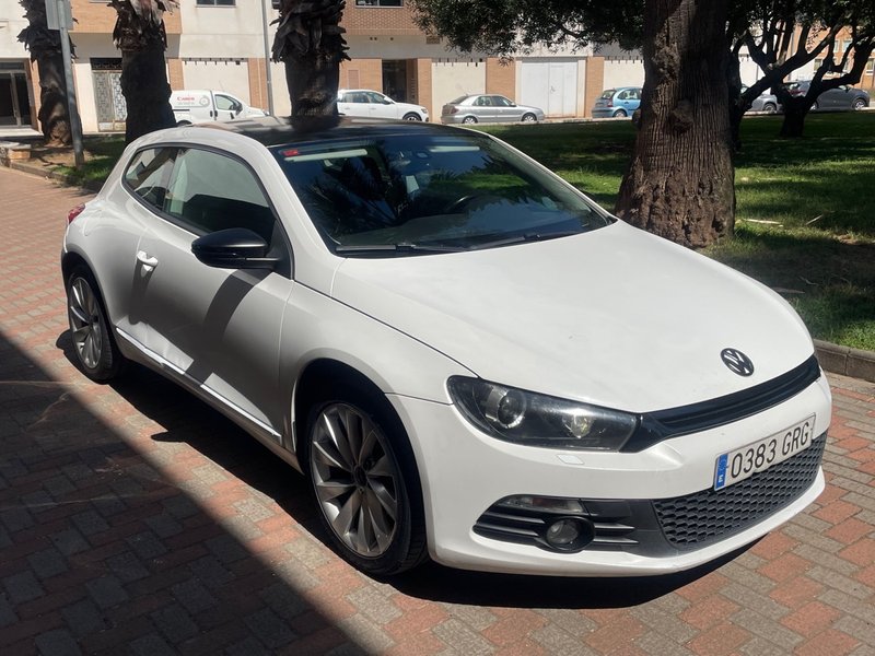Volkswagen Scirocco 2010 - foto 1