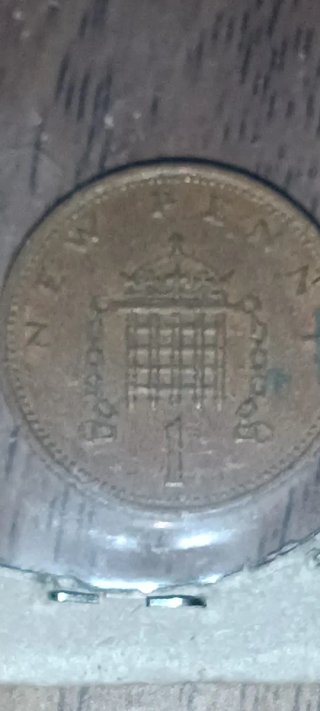 Lote 25 Monedas Gran Bretaña de 1971 a 1979.