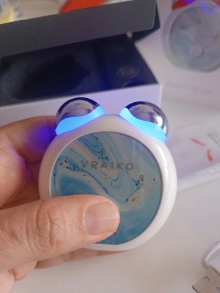 Tratamiento Facial Radiofrecuencia EMS luz y vibra