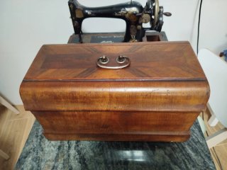 Máquina de coser Singer antigua