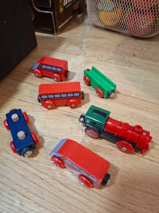 Tren de madera IKEA