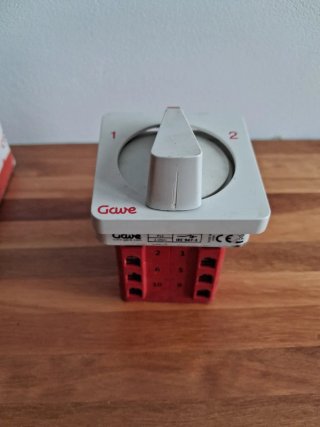 Conmutador Gawe A-5622100 25A 3 Polos
