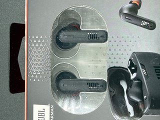 Auriculares JBL Tune 235NC Inalámbricos