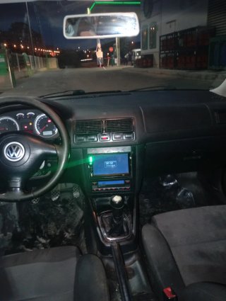 Volkswagen Golf 2003