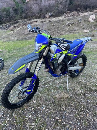 Sherco SEF 300 2024 Enduro Moto