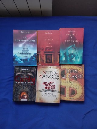 LOTE DE 50 LIBROS