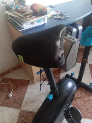Bicicleta Estática Negra.