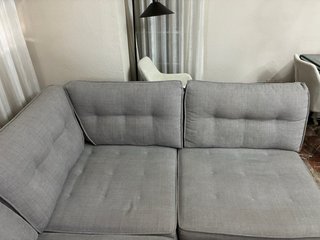 Sofá modular Fama Arianne 3 + Pouff